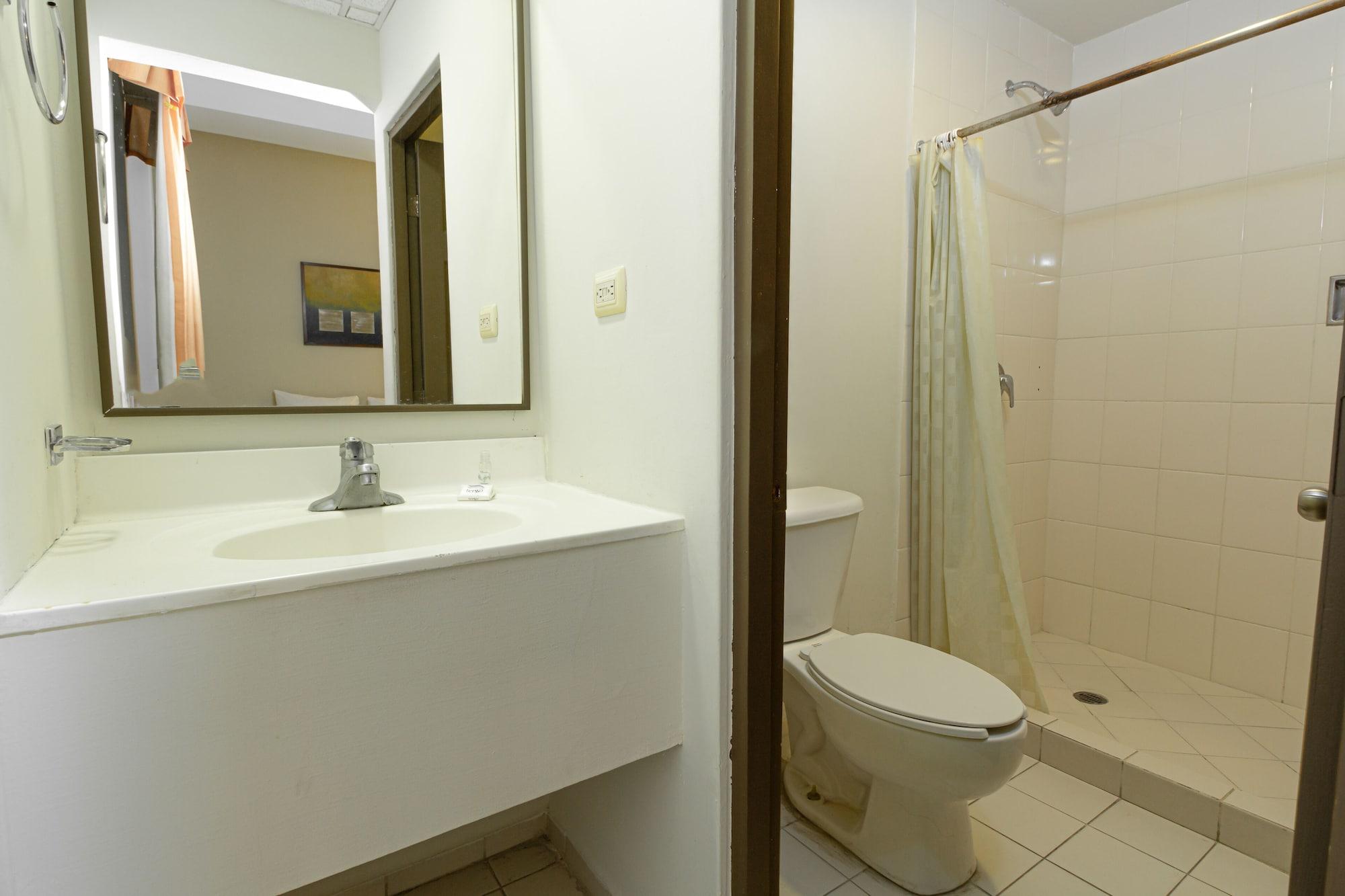 Hotel Plaza Del Arco Express มอนแตร์เรย์ ภายนอก รูปภาพ