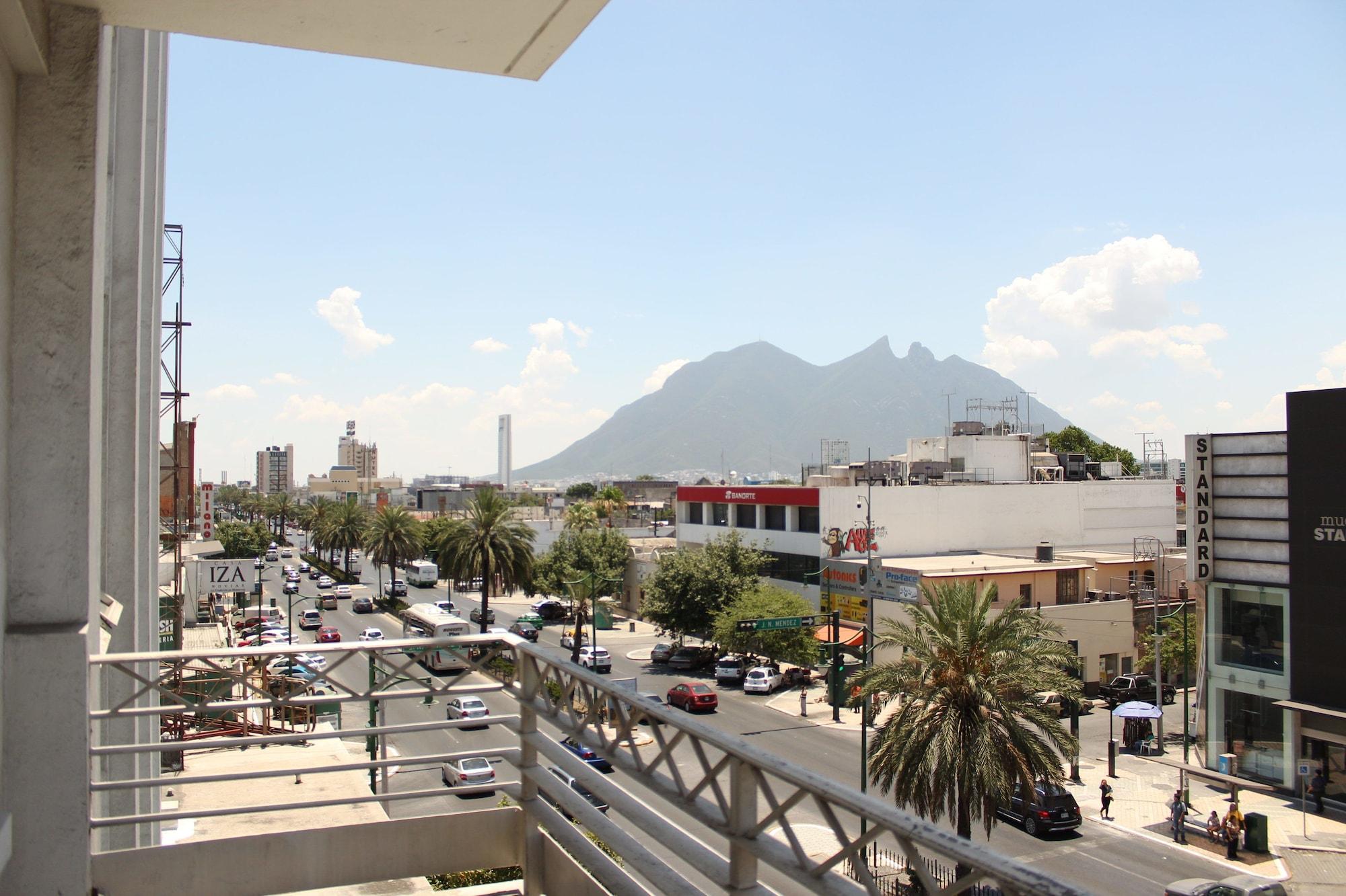 Hotel Plaza Del Arco Express มอนแตร์เรย์ ภายนอก รูปภาพ