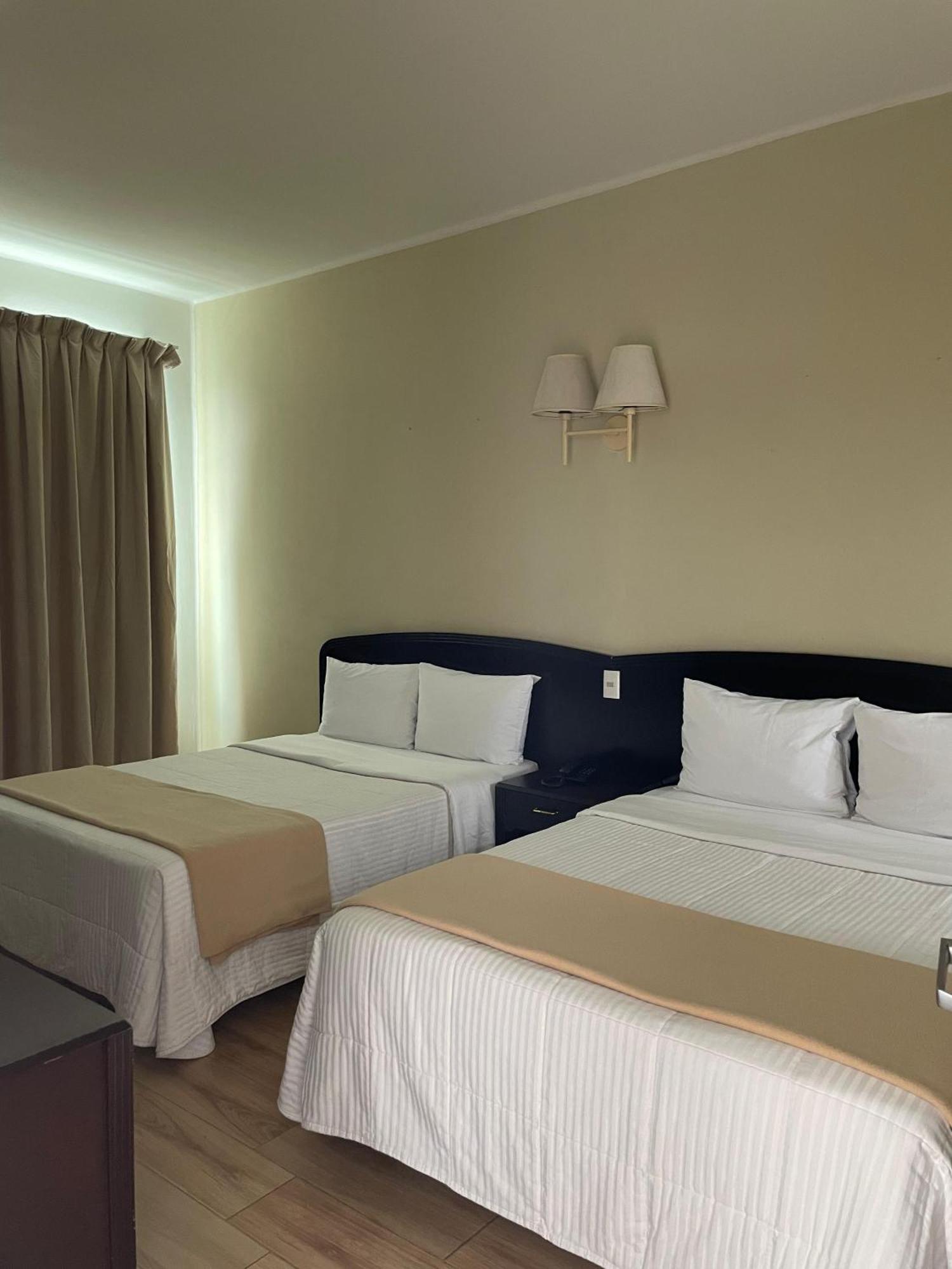 Hotel Plaza Del Arco Express มอนแตร์เรย์ ภายนอก รูปภาพ