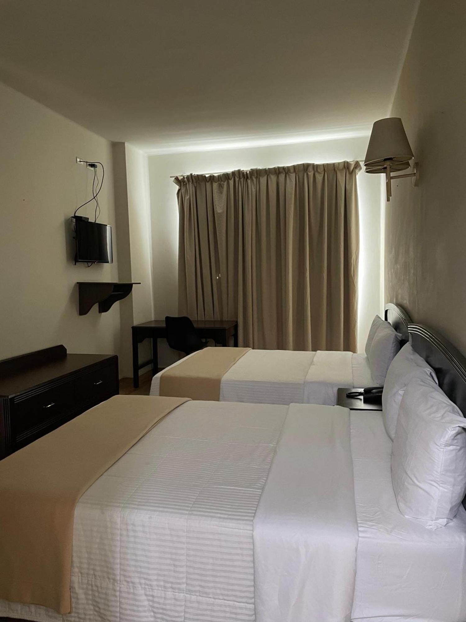 Hotel Plaza Del Arco Express มอนแตร์เรย์ ภายนอก รูปภาพ