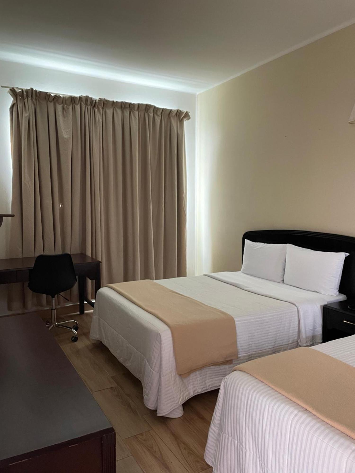 Hotel Plaza Del Arco Express มอนแตร์เรย์ ภายนอก รูปภาพ