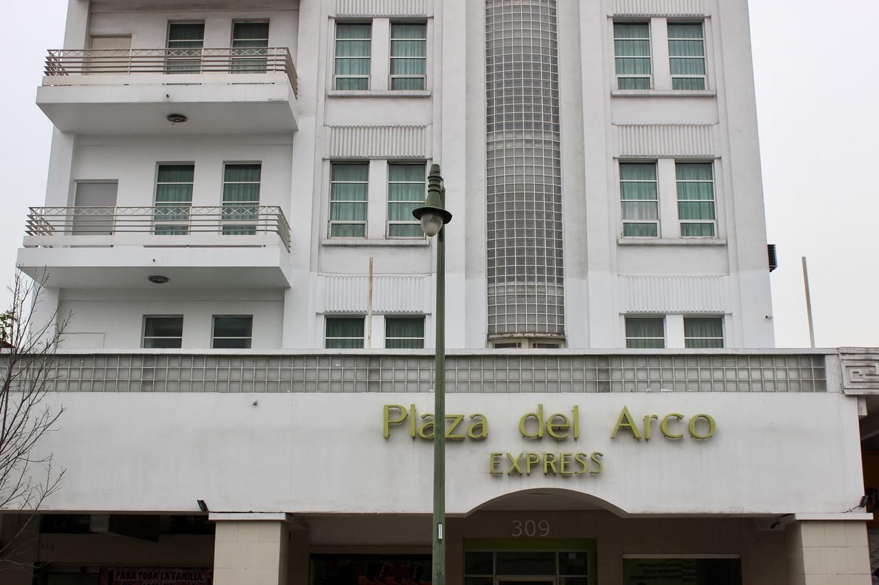 Hotel Plaza Del Arco Express มอนแตร์เรย์ ภายนอก รูปภาพ