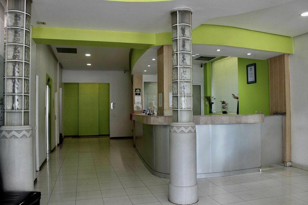 Hotel Plaza Del Arco Express มอนแตร์เรย์ ภายนอก รูปภาพ